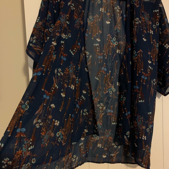 Sheer Floral Cardigan - Picture 2 of 4